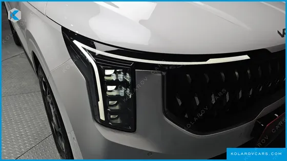 KIA CARNIVAL DIESEL 9-SEATER NOBLESSE