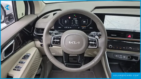 KIA CARNIVAL DIESEL 9-SEATER SIGNATURE
