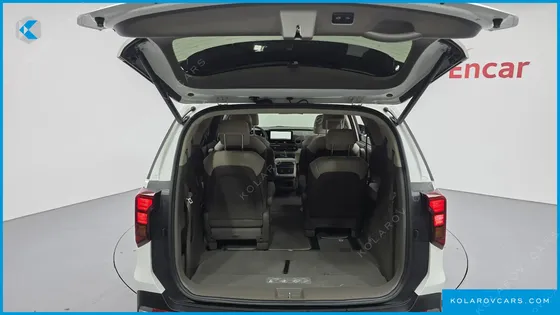 KIA CARNIVAL DIESEL 9-SEATER SIGNATURE