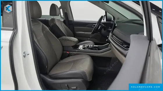 KIA CARNIVAL DIESEL 9-SEATER NOBLESSE