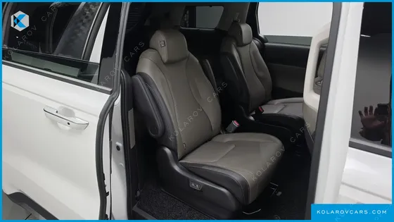 KIA CARNIVAL DIESEL 9-SEATER NOBLESSE
