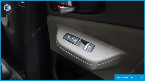 KIA CARNIVAL DIESEL 9-SEATER NOBLESSE