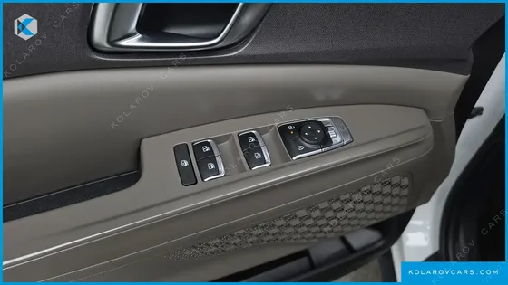 KIA CARNIVAL DIESEL 9-SEATER NOBLESSE