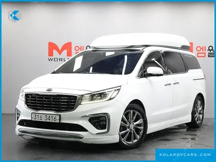 KIA CARNIVAL 7-SEATER HI-LIMOUSINE