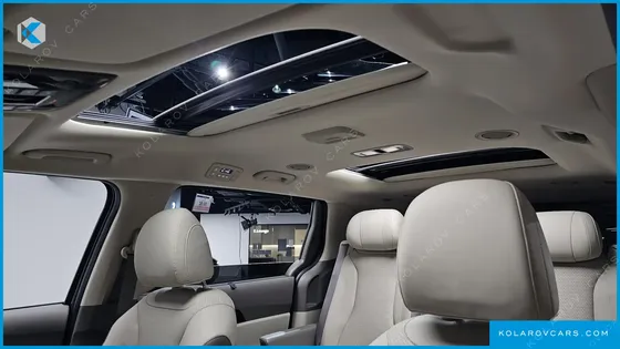 KIA CARNIVAL GASOLINE 7 SEATER X LINE