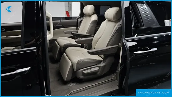KIA CARNIVAL GASOLINE 7 SEATER X LINE