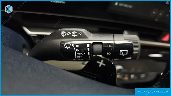 KIA CARNIVAL HEV 9SEATER SIGNATURE