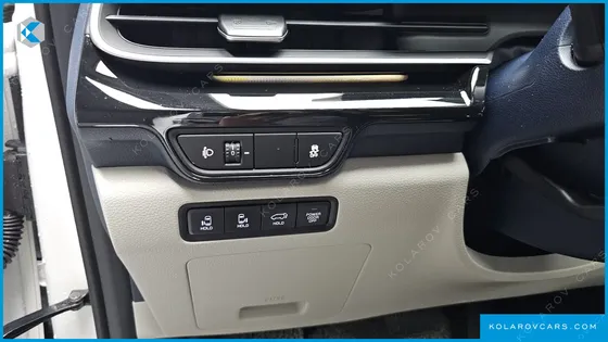 KIA CARNIVAL HEV 9SEATER SIGNATURE