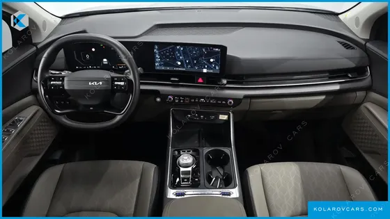 KIA CARNIVAL DIESEL 9-SEATER NOBLESSE