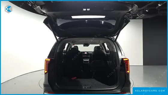 KIA CARNIVAL DIESEL 9-SEATER NOBLESSE
