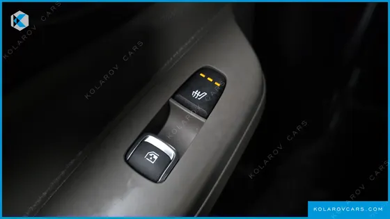 KIA CARNIVAL DIESEL 9-SEATER NOBLESSE