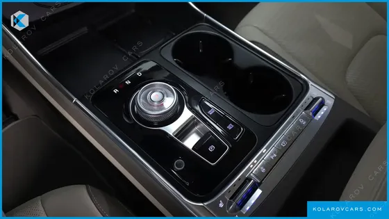 KIA CARNIVAL HEV 9SEATER SIGNATURE