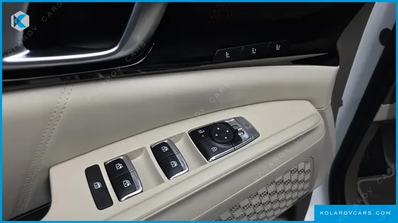 KIA CARNIVAL HEV 9SEATER SIGNATURE