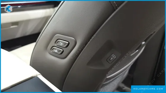 KIA CARNIVAL HEV 9SEATER SIGNATURE