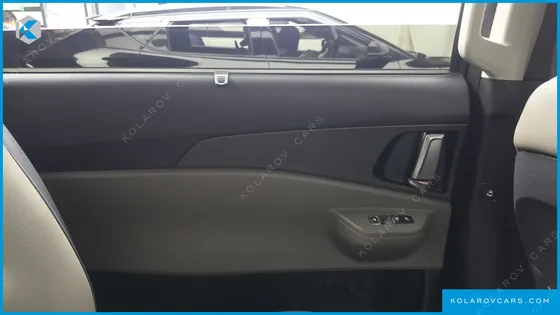 KIA CARNIVAL HEV 9SEATER NOBLESS