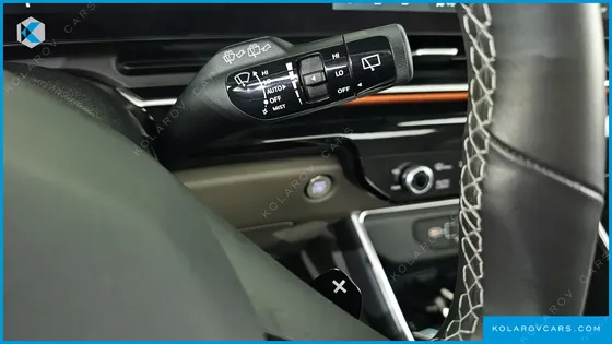 KIA CARNIVAL DIESEL 9-SEATER SIGNATURE