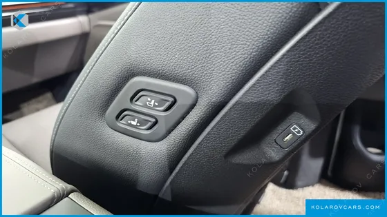 KIA CARNIVAL DIESEL 9-SEATER SIGNATURE