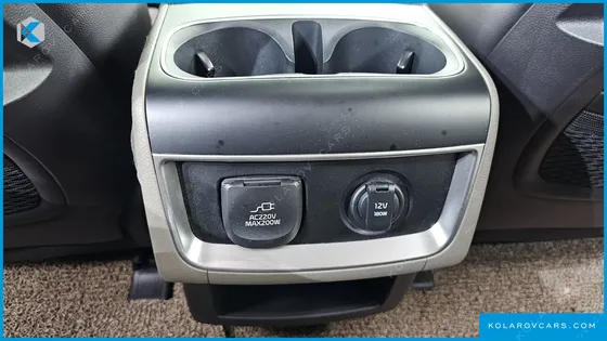 KIA CARNIVAL DIESEL 9-SEATER SIGNATURE
