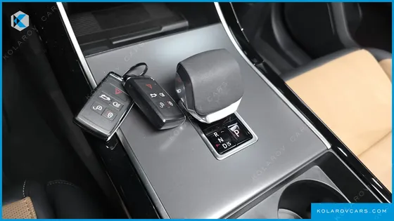 LAND ROVER RANGE ROVER VELAR 3.0 P400 DYNAMIC HSE