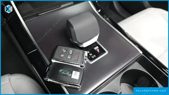 LAND ROVER RANGE ROVER VELAR 2.0 P250 DYNAMIC SE