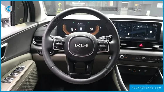 KIA CARNIVAL DIESEL 9-SEATER PRESTIGE