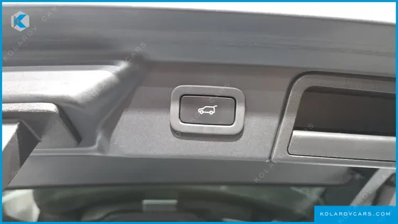 LAND ROVER RANGE ROVER VELAR 2.0 P250 R-DYNAMIC SE