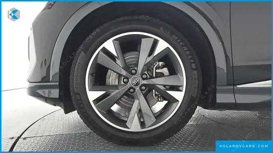 AUDI Q4 E-TRON 40 PREMIUM