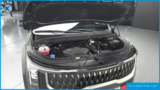 KIA CARNIVAL DIESEL 9-SEATER PRESTIGE