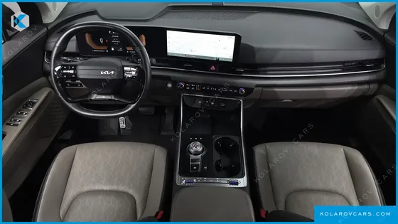 KIA CARNIVAL DIESEL 9-SEATER PRESTIGE