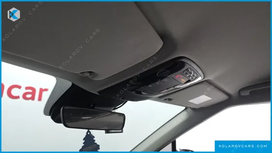 KIA CARNIVAL DIESEL 9-SEATER PRESTIGE