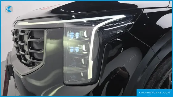 KIA CARNIVAL GASOLINE 9-SEATER GRAVITY