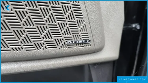 KIA CARNIVAL GASOLINE 9-SEATER GRAVITY