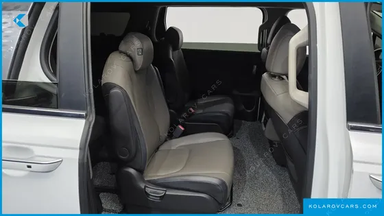 KIA CARNIVAL DIESEL 9-SEATER PRESTIGE