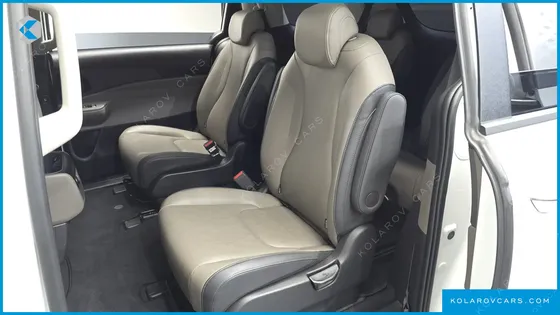 KIA CARNIVAL GASOLINE 9-SEATER PRESTIGE