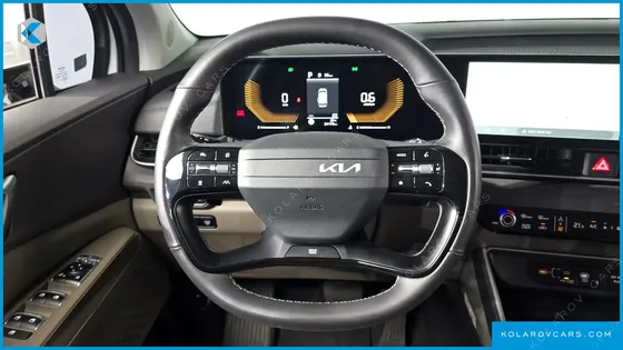 KIA CARNIVAL GASOLINE 9-SEATER PRESTIGE