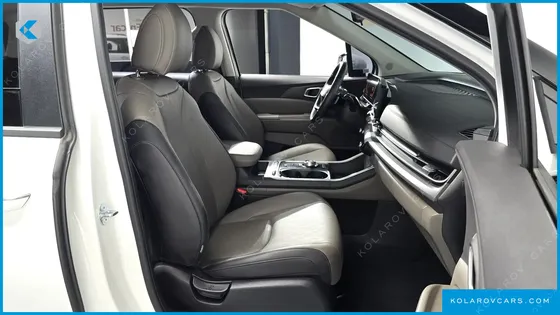 KIA CARNIVAL GASOLINE 9-SEATER PRESTIGE