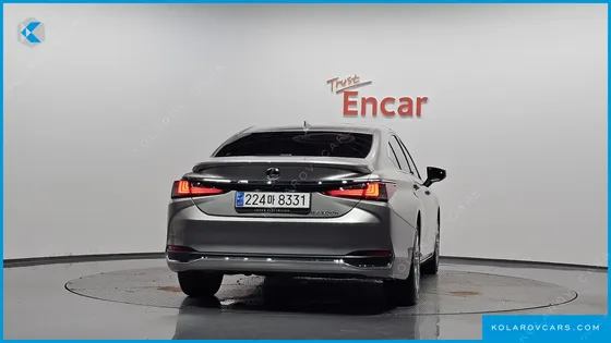 LEXUS ES EXECUTIVE