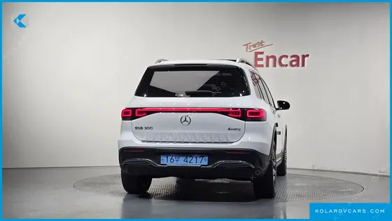 MERCEDES EQB EQB300 4MATIC AMG LINE