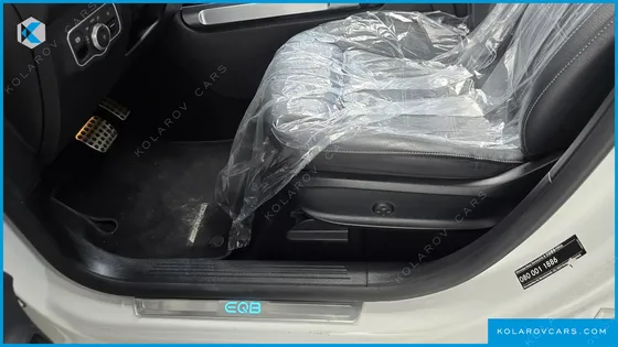 MERCEDES EQB EQB300 4MATIC AMG LINE