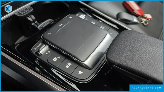 MERCEDES EQB EQB300 4MATIC AMG LINE