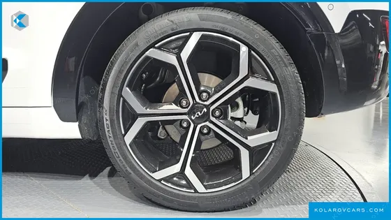 KIA NIRO SIGNATURE