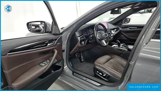 BMW 5 SERIES 530E M SPORT