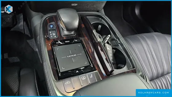LEXUS LS 3.5 LUXURY AWD