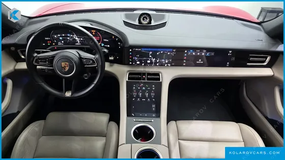 PORSCHE TAYCAN BASE