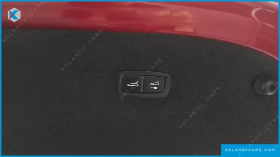 PORSCHE TAYCAN BASE