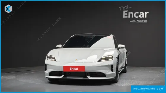 PORSCHE TAYCAN BASE