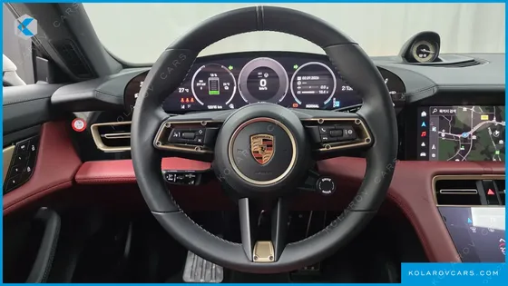 PORSCHE TAYCAN BASE
