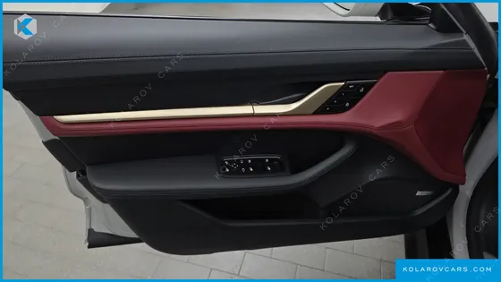 PORSCHE TAYCAN BASE