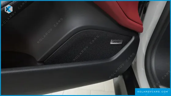 PORSCHE TAYCAN BASE