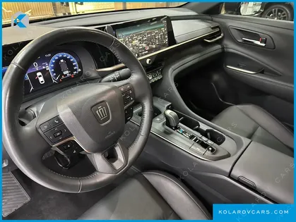 TOYOTA CROWN 2.5 4WD HYBRID